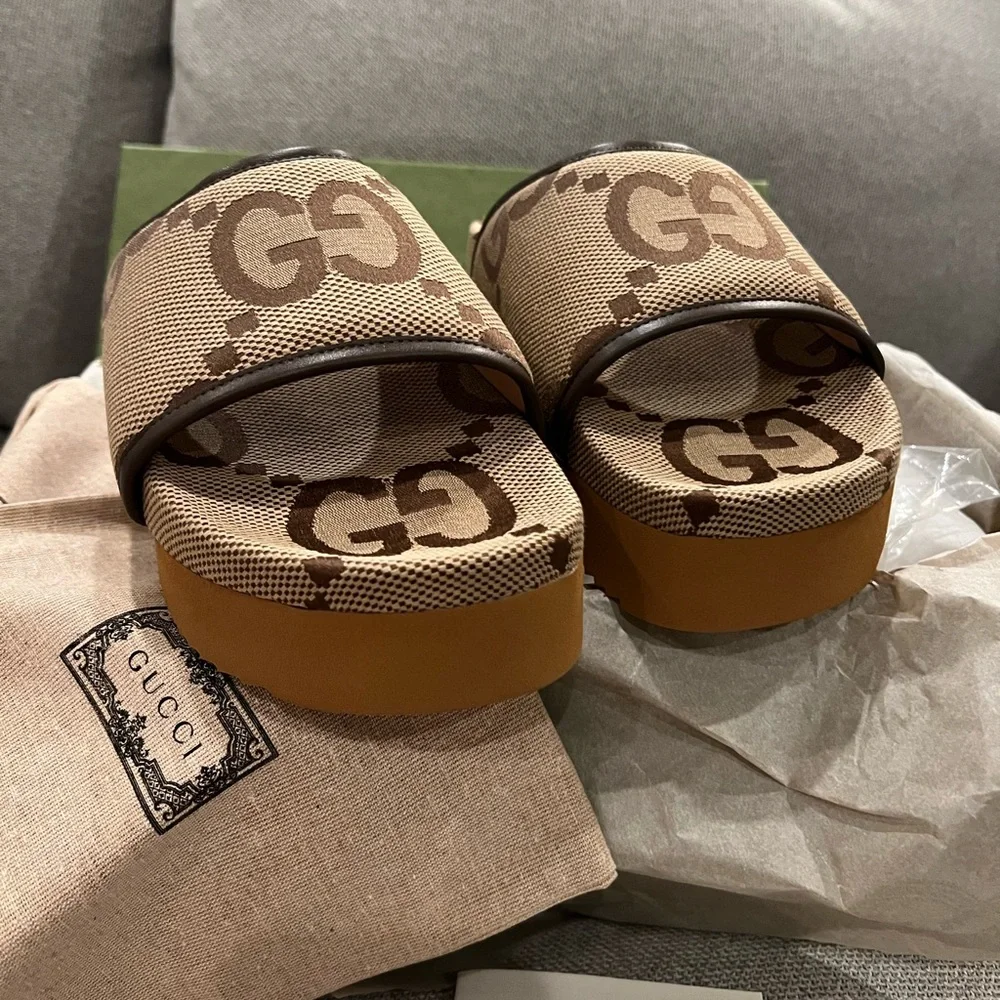 SOLD -NEW Gucci jumbo GG logo Angelina platform slides - Picture 10 of 14